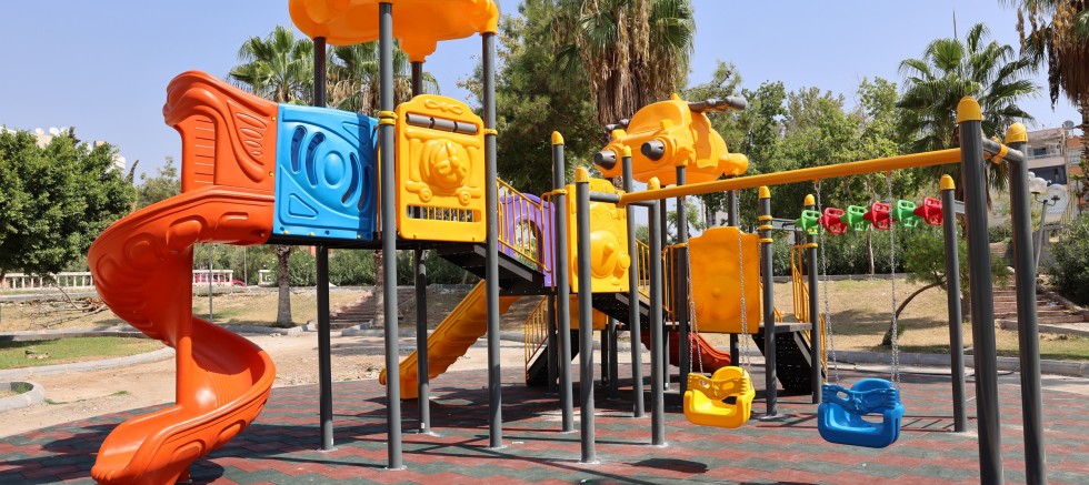 20 PARK YENİLENDİ
