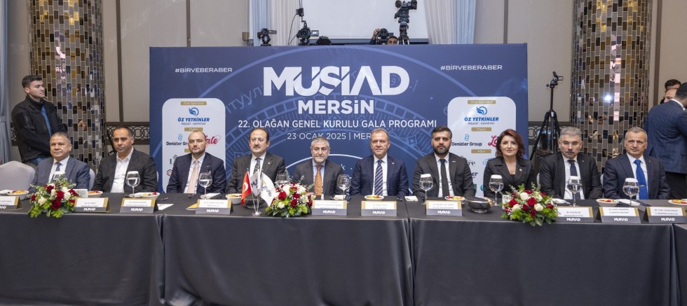 BAŞKAN SEÇER, MÜSİAD MERSİN 22. OLAĞAN GENEL KURULU GALA PROGRAMINA KATILDI  “KENTE VİZYON KATACAK YATIRIMLARIN ÖNÜNÜ AÇIYORUZ”