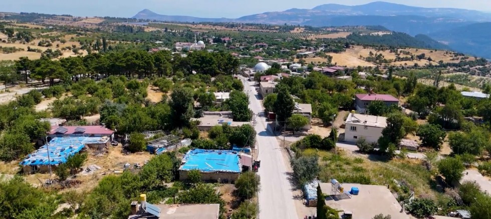 GÜLNAR’IN YOL AĞI MERSİN BÜYÜKŞEHİR İLE YENİDEN ÇİZİLDİ