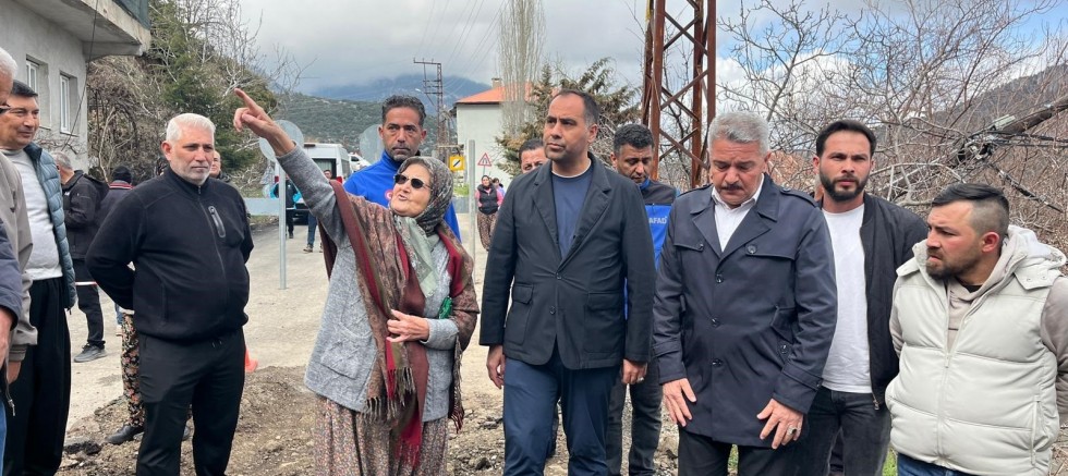 Kıratlı, heyelan bölgesinde incelemelerde bulundu