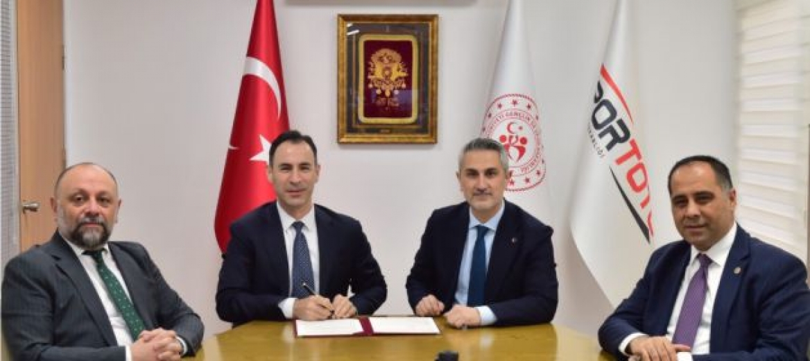 Kıratlı: “Mersin’e yeni bir Gençlik Kampı kazandırıyoruz”