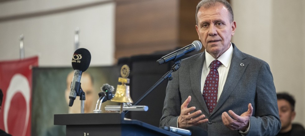 “MERSİN DİNAMİK VE MUAZZAM BİR KENT”