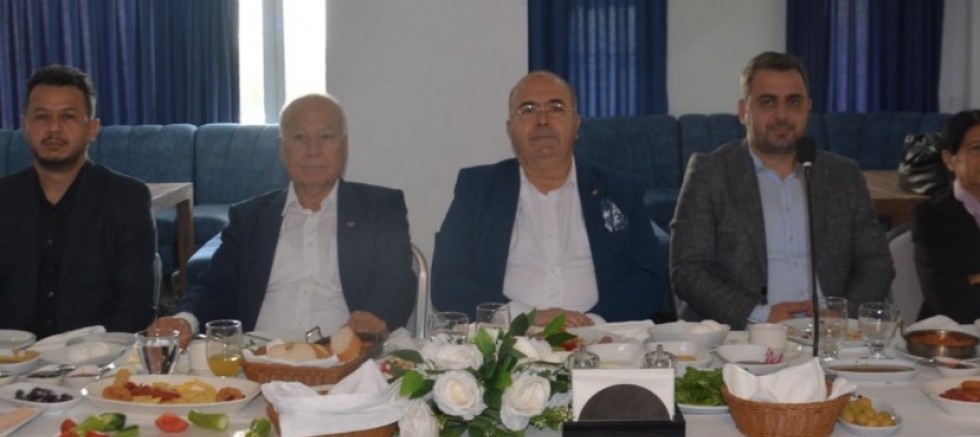 Mersin İstişare Kulübü’nün “Çevre Sorunları ve Çözüm Önerileri” toplantısında konuşan uzmanlar; çevresel risklere dikkat çekti.