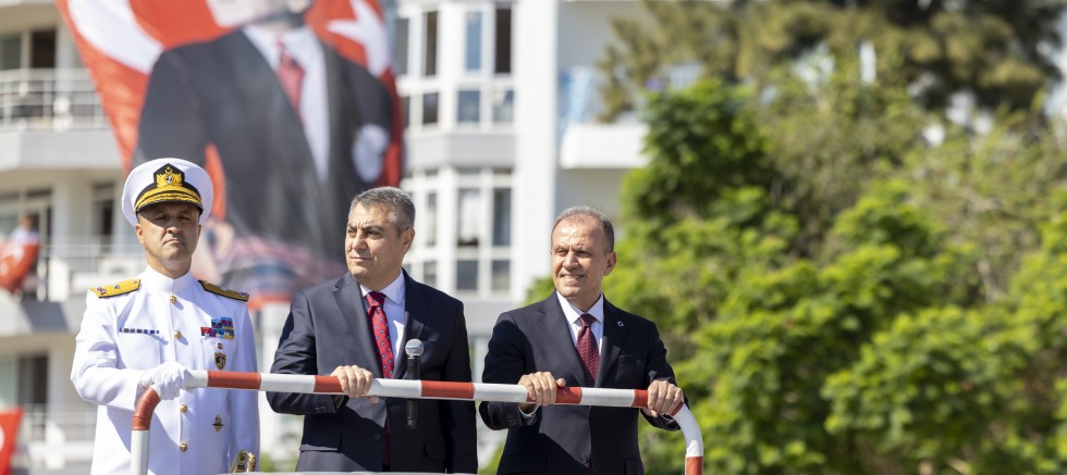 MERSİNLİLERLE ZAFER BAYRAMI COŞKUSU