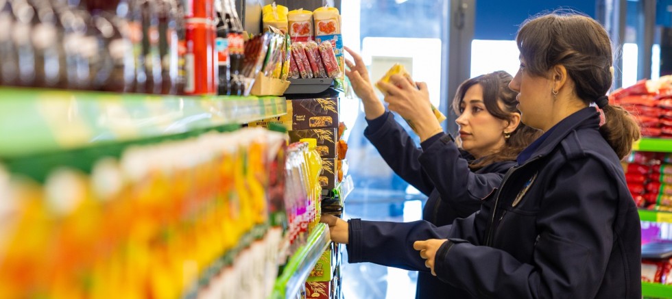 MEZİTLİ BELEDİYESİ’NDEN GIDA GÜVENLİĞİ DENETİMİ: SAĞLIĞI TEHDİT EDEN ÜRÜNLERE GEÇİT YOK