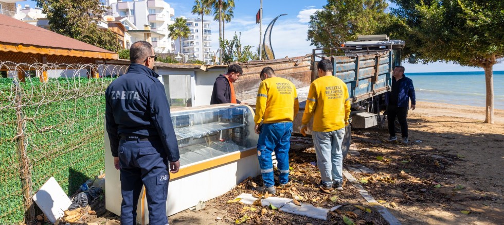 MEZİTLİ’DE KAMUSAL ALANLARDA İŞGALE SIFIR TOLERANS