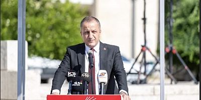 101 YILIN GURURU VE SORUMLULUĞUYLA...  Mersin CHP İl başkanı Koral Ömür