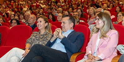 5. Yenişehir Komedi Oyunları Festivali binlerce sanatseveri ağırladı