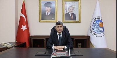Akdeniz Kaymakamı ve Belediye Başkan V. Zeyit Şener'den 23 Nisan Kutlama Mesajı