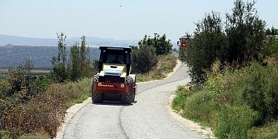 Akdenizin Tarım Yolları Sathi Kaplama İle Yenileniyor