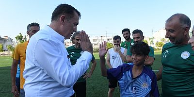 Başkan Abdullah Özyiğit, şampiyon sporcularla buluştu