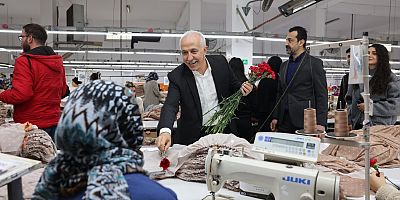 BAŞKAN GÜLTAK, TEKSTİL ÇALIŞANLARIYLA BULUŞTU