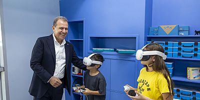 BAŞKAN SEÇER, ‘MERCAN 100. YIL İKLİM VE ÇEVRE BİLİM MERKEZİ’Nİ ZİYARET ETTİ