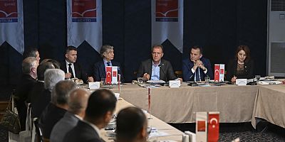 BAŞKAN SEÇER, MERSİN TURİZM İŞLETMECİLERİ DERNEĞİ’YLE BİR ARAYA GELDİ