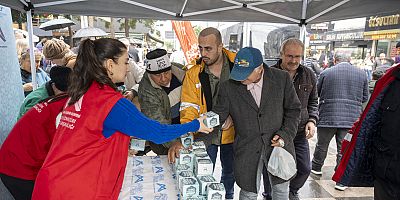 BERAT KANDİLİ’NDE 15 BİN KANDİL SİMİDİNİ VATANDAŞLA BULUŞTURDU