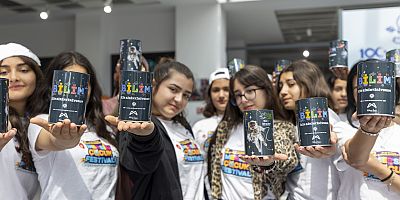 BİLİM VE EĞLENCE BİR ARADA: 23 NİSAN ÇOCUKLARI MERCAN 100. YIL İKLİM VE ÇEVRE BİLİM MERKEZİ’NDE