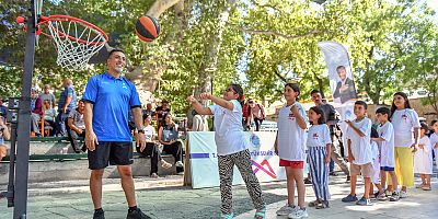 BÜYÜKŞEHİR’İN SPORBÜS ARACI MERSİN’İ KARIŞ KARIŞ GEZMEYE DEVAM EDİYOR