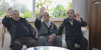 DOSTHANE İLE HASTA VE YAKINLARININ YANINDA