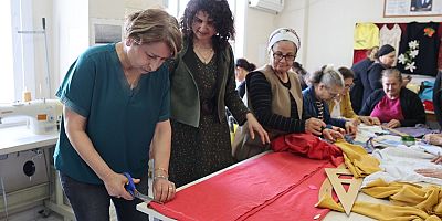 Kansere Karşı Makine Başında Mücadele Akdeniz Belediyesi Sanat Evleri Kadınlara Yaşam Sevinci Aşılıyor