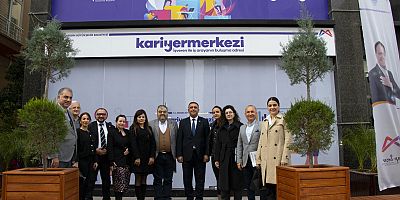 KARİYER MERKEZİ DİJİTAL DÖNÜŞÜM ÇAĞINA DESTEK OLUYOR