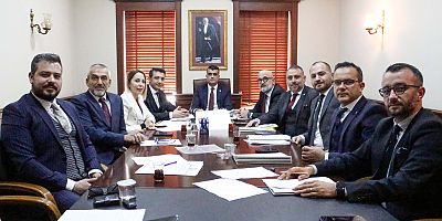 MERSİN BAROSU: “EŞİT İŞE EŞİT ÜCRET TALEBİMİZDE ISRAR EDİYORUZ”