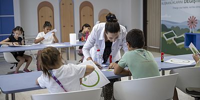 MERSİN BÜYÜKŞEHİR’İN MERCAN 100. YIL İKLİM VE ÇEVRE BİLİM MERKEZİ’NDE YAZ OKULU TAMAMLANDI