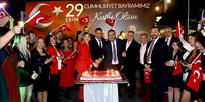 Mersin GİAD’dan Cumhuriyet Bayramı kutlaması