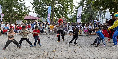 MERSİN’İN DÖRT BİR YANINI ‘KÖY BİZİM ŞENLİK BİZİM’ ETKİNLİKLERİ SARDI