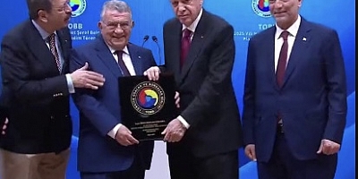 Mersin Ticaret Borsası Başkanı Abdullah Özdemir, 30. Hizmet Yılı Şeref Belgesini Cumhurbaşkanı Recep Tayyip Erdoğan’dan Aldı