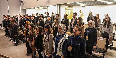 -MEZİTLİ’DE GENÇLER KARAR MASASINA OTURDU