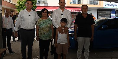 Özyiğit, Aydınlıkevler’de semt pazarını gezdi