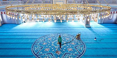 RAMAZAN AYI ÖNCESİNDE İBADETHANELERİN TEMİZLİĞİNDE YOĞUN MESAİ