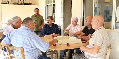 TARLADA SOĞAN EKEN KADIN ÇİFTÇİLERE BAŞKAN YILDIZ’DAN SÜRPRİZ ZİYARET