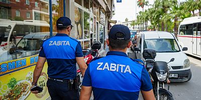 TARSUS BELEDİYESİ ZABITA MÜDÜRLÜĞÜ'NDEN KALDIRIM İŞGALİ DENETİMİ