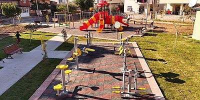 TARSUS’TA PARKLAR İYİLEŞTİRİLİYOR