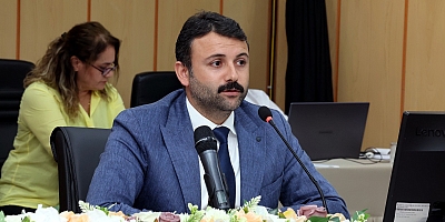 TASARRUF TEDBİRLERİ GEREKÇESİYLE ÖĞRETMEN VE EĞİTMENLER GERİ ÇEKİLDİ