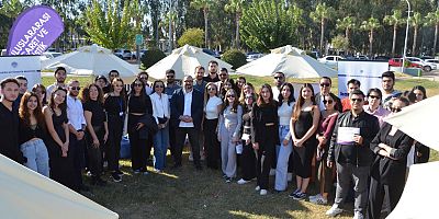 ÜNİVERSİTELİLERİN MENTORU ‘BÜYÜKŞEHİR KARİYER MERKEZİ’