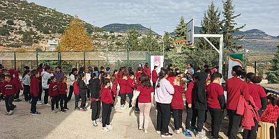 VELİLER SEMİNERDE, ÇOCUKLAR EĞİTİCİ ATÖLYELERDE