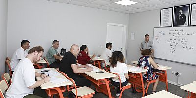 YABANCI DİL ÖĞRENMENİN MALİYETİ BÜYÜKŞEHİR İLE SIFIRLANDI