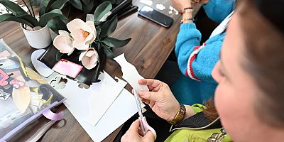 YAPAY ÇİÇEK YAPIMI