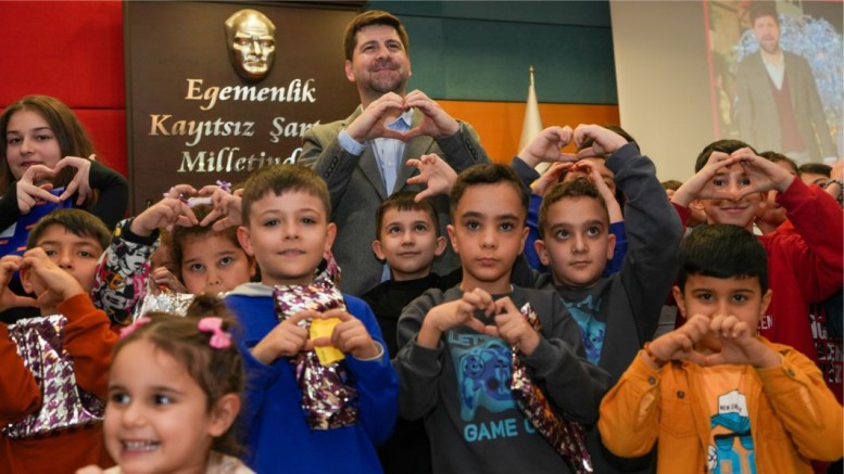 “TARSUS BELEDİYESİ, BU KENTTE YAŞAYAN HERKESİN EVİDİR”