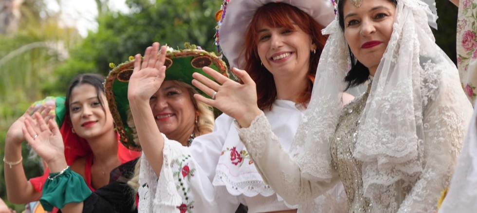 TARSUS BELEDİYESİ’NE PORTAKAL ÇİÇEĞİ FESTİVALİ’NDE ÖDÜL