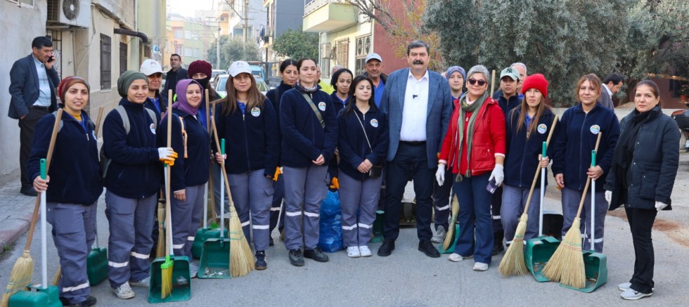 TOROSLAR BELEDİYESİ 725 ADET YENİ ÇÖP KONTEYNERİ ALDI