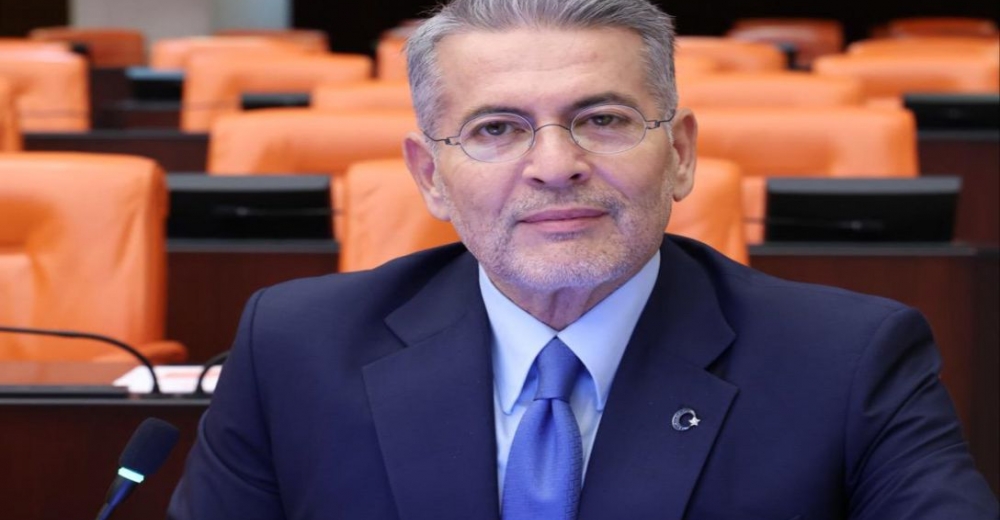 UYSAL, 15 TEMMUZ ŞEHİTLERİNİ ANDI